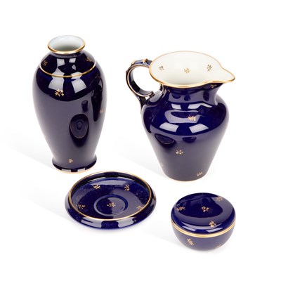 Lot 33 - A GROUP OF 20TH CENTURY SÈVRES PORCELAIN