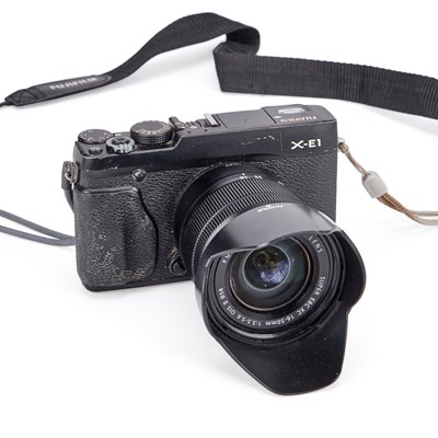 Lot 210 - A FUJIFILM X-E1 MIRRORLESS DIGITAL CAMERA