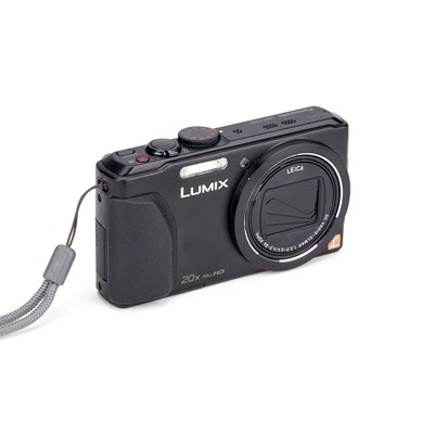 Lot 218 - A PANASONIC LUMIX DMC-TZ40 DIGITAL CAMERA