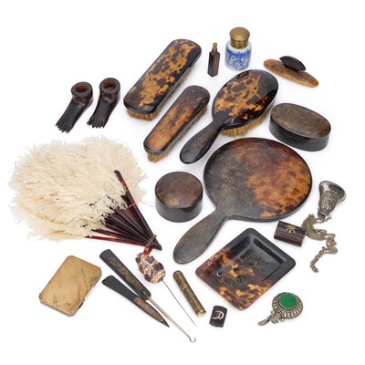 Lot 192 - A MIXED LOT