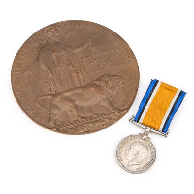 Lot 34 - A FIRST WORLD WAR DEATH PLAQUE AND WAR MEDAL