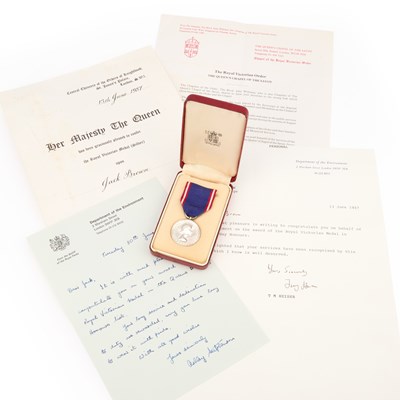 Lot 23 - AN ELIZABETH II ROYAL VICTORIAN SILVER MEDAL