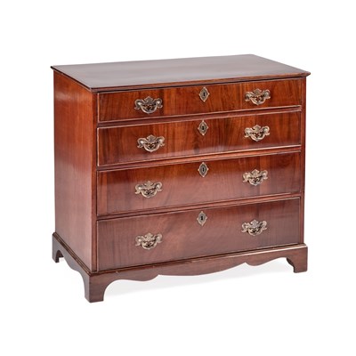 Lot 703 - A MAHOGANY CHEST OF DRAWERS