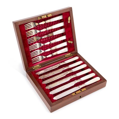 Lot 118 - A VICTORIAN SILVER-PLATED AND MOTHER-OF-PEARL HANDLED DESSERT SERVICE