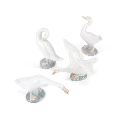 Lot 89 - FOUR LLADRO MODELS OF GEESE