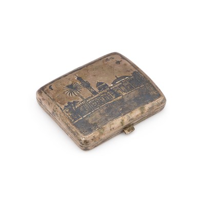 Lot 113 - A SILVER AND NIELLO CIGARETTE CASE
