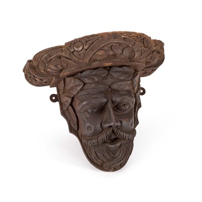 Lot 712 - A 19TH CENTURY CARVED OAK WALL BRACKET