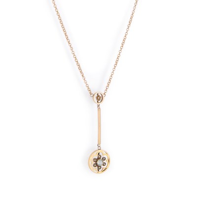 Lot 478 - AN AQUAMARINE AND SEED PEARL LAVALIER NECKLACE