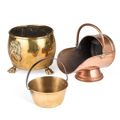 Lot 86 - A GROUP OF METAL WARES