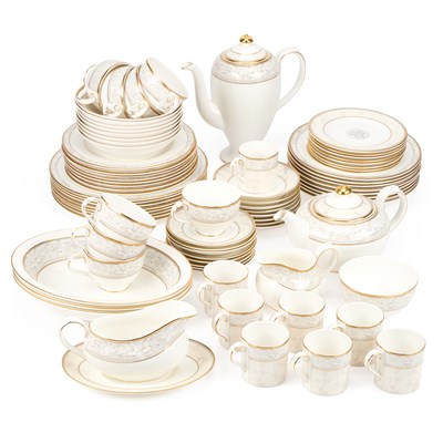 Lot 39 - A ROYAL DOULTON 'NAPLES' DINNER SERVICE