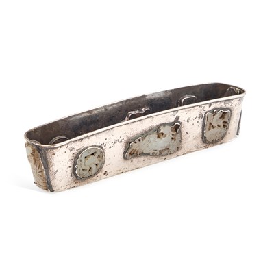 Lot 130 - A CHINESE SILVER AND JADE DISH