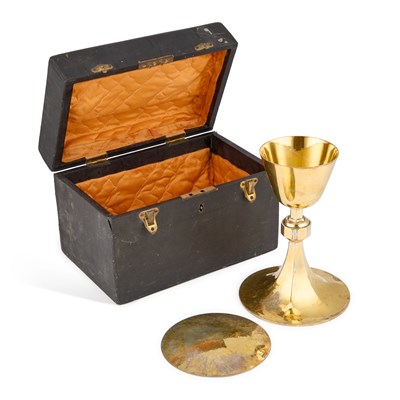 Lot 220 - AN ELIZABETH II SILVER-GILT CHALICE AND PATEN