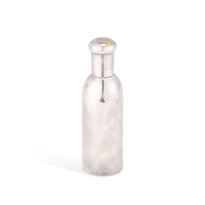 Lot 95 - AN EARLY 20TH CENTURY SILVER-PLATED COCKTAIL SHAKER