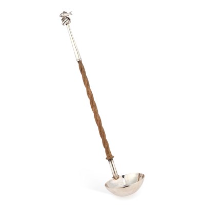Lot 183 - AN ELIZABETH II SILVER AND OAK TODDY LADLE