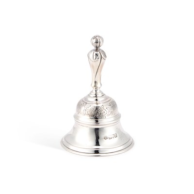 Lot 209 - AN EDWARDIAN CAST SILVER TABLE BELL