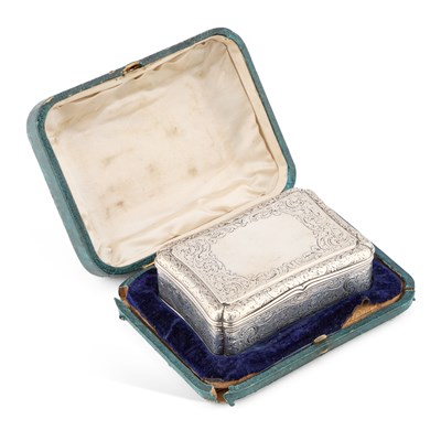 Lot 282 - A LARGE VICTORIAN SILVER TABLE SNUFF BOX