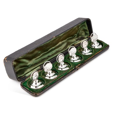 Lot 245 - A SET OF SIX EDWARDIAN SILVER MENU HOLDERS