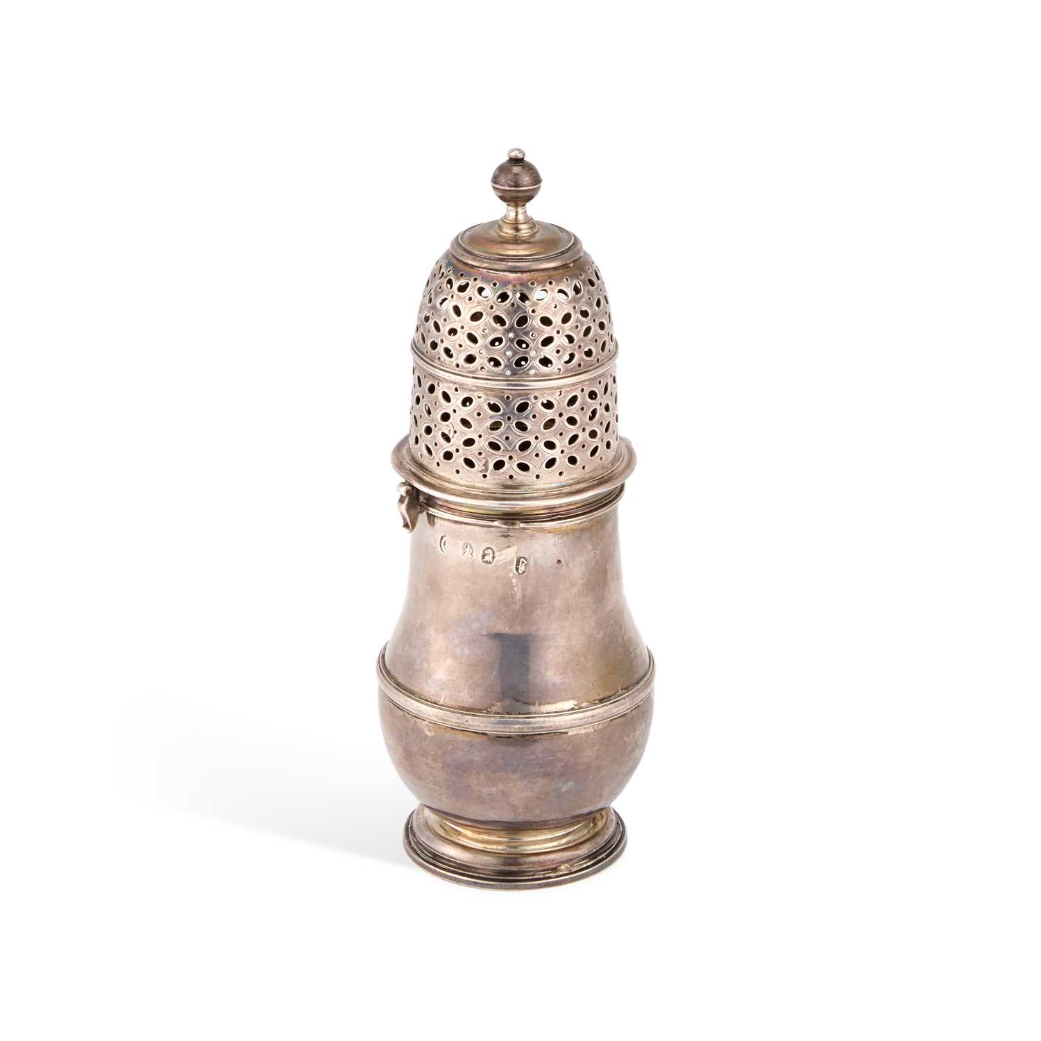 Lot 584 - A LARGE QUEEN ANNE BRITANNIA SILVER SUGAR CASTER