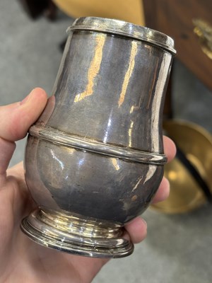 Lot 584 - A LARGE QUEEN ANNE BRITANNIA SILVER SUGAR CASTER