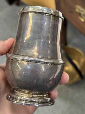 Lot 584 - A LARGE QUEEN ANNE BRITANNIA SILVER SUGAR CASTER