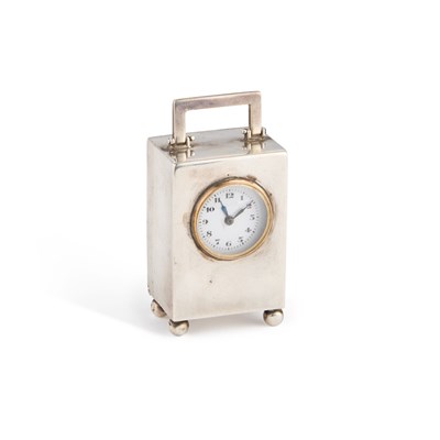 Lot 207 - A GEORGE V SILVER MINIATURE CARRIAGE CLOCK