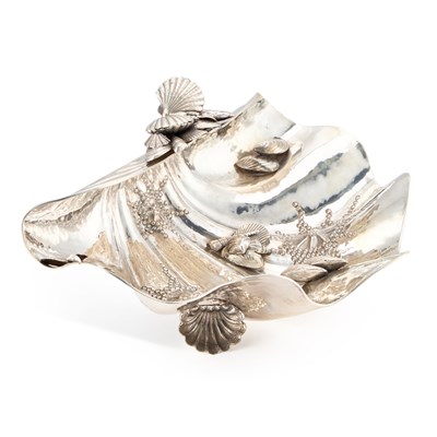 Lot 156 - A LARGE TURKISH SILVER CENTREPIECE