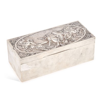 Lot 315 - A LATE VICTORIAN SILVER CIGARETTE BOX