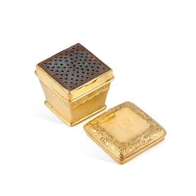 Lot 308 - A LARGE AND RARE GEORGE IV SILVER-GILT NUTMEG GRATER