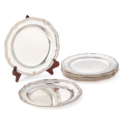 Lot 387 - A SET OF TWELVE GEORGE III SILVER DINNER PLATES
