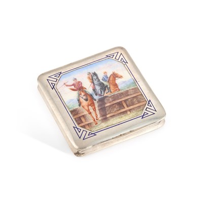 Lot 144 - A CONTINENTAL SILVER AND ENAMEL CIGARETTE CASE, CIRCA 1930