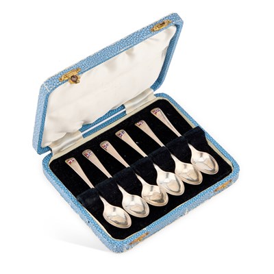 Lot 242 - VEXILLOLOGY INTEREST, A SET OF SIX EARLY 20TH CENTURY SILVER AND ENAMEL TEASPOONS
