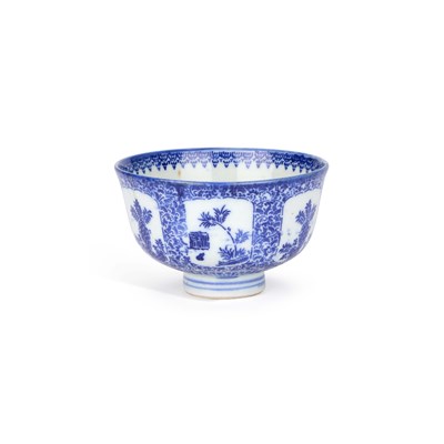 Lot 98 - A JAPANESE BLUE AND WHITE PORCELAIN BOWL