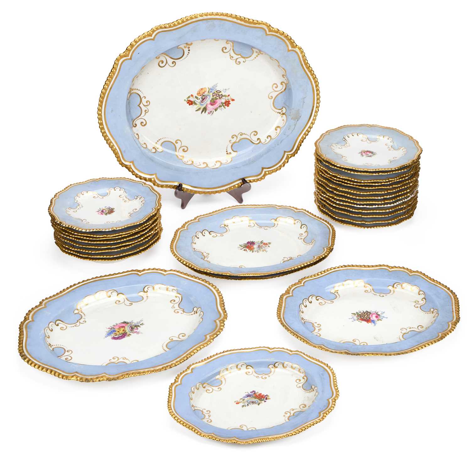 Lot A WORCESTER (FLIGHT, BARR & BARR) PORCELAIN PERIWINKLE-GROUND DINNER SERVICE