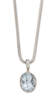 Lot 1577 - AN AQUAMARINE PENDANT ON CHAIN