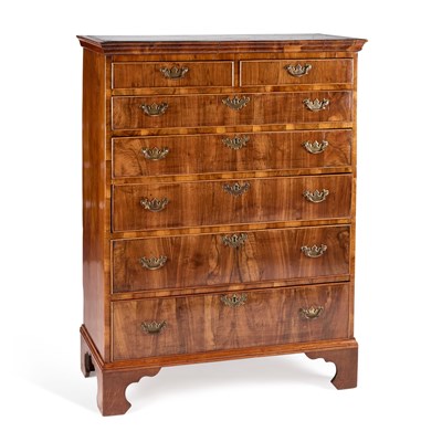 Lot 704 - AN 18TH CENTURY WALNUT CHEST OF DRAWERS