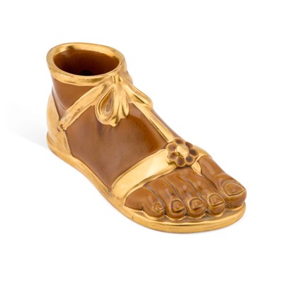 Lot 117 - A FORNASETTI CERAMIC FOOT VASE