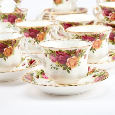 Lot A ROYAL ALBERT 'OLD COUNTRY ROSES' TEA SERVICE