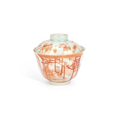 Lot 41 - A CHINESE IRON-RED DECORATED PORCELAIN BOWL AND COVER