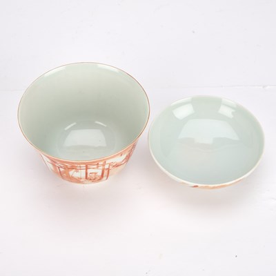 Lot 163 - A CHINESE IRON-RED DECORATED PORCELAIN BOWL AND COVER