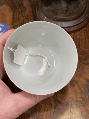 Lot 163 - A CHINESE IRON-RED DECORATED PORCELAIN BOWL AND COVER