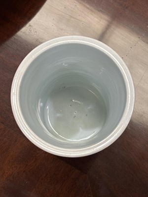 Lot 142 - A CHINESE FLAMBE-GLAZED PORCELAIN BRUSH POT