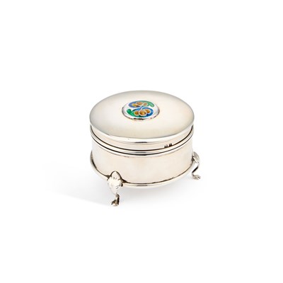Lot 401 - A LIBERTY & CO SILVER AND ENAMEL RING BOX