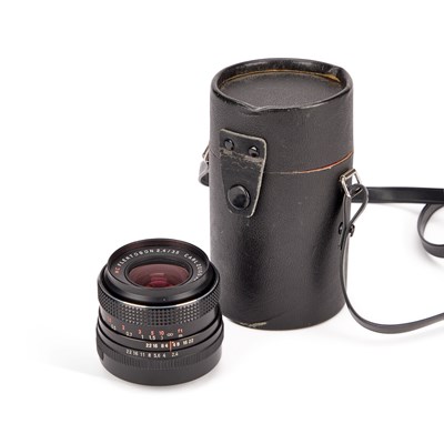 Lot 864 - A CARL ZEISS JENA DDR MC FLEKTOGON 35MM F/ 2.4 MANUAL FOCUS CAMERA LENS