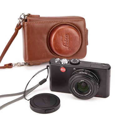 Lot 841 - A LEICA D-LUX 3 DIGITAL CAMERA