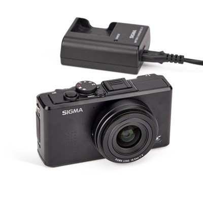 Lot 861 - A SIGMA DP1 DIGITAL CAMERA