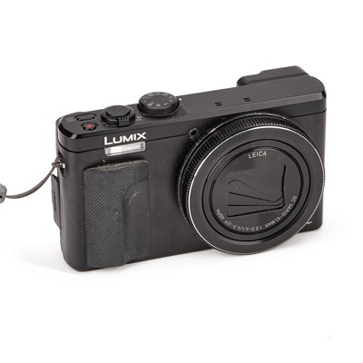 Lot 840 - A PANASONIC LUMIX DMC-TZ80 DIGITAL CAMERA