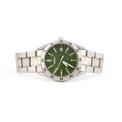 Lot 602 - A GENTS STEEL SEIKO BRACELET WATCH