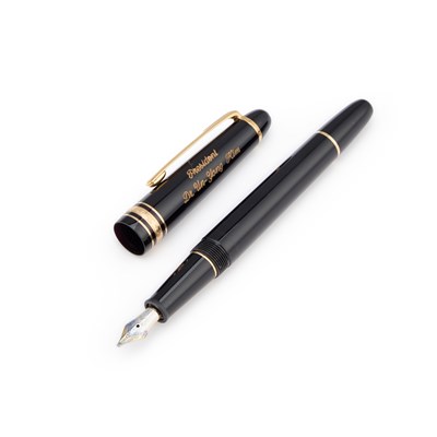 Lot 811 - A MONTBLANC MEISTERSTUCK FOUNTAIN PEN