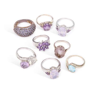 Lot 690 - A GROUP OF GEM-SET RINGS
