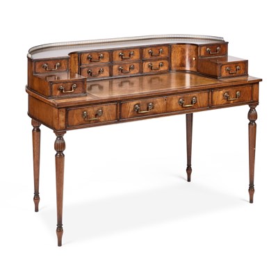 Lot 325 - A GEORGIAN STYLE MAHOGANY CARLTON HOUSE DESK